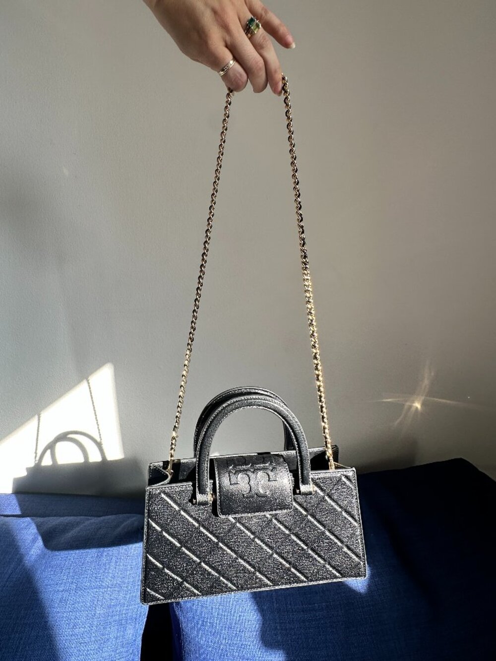(USED) Tory Burch FLEMING EAST-WEST TOTE